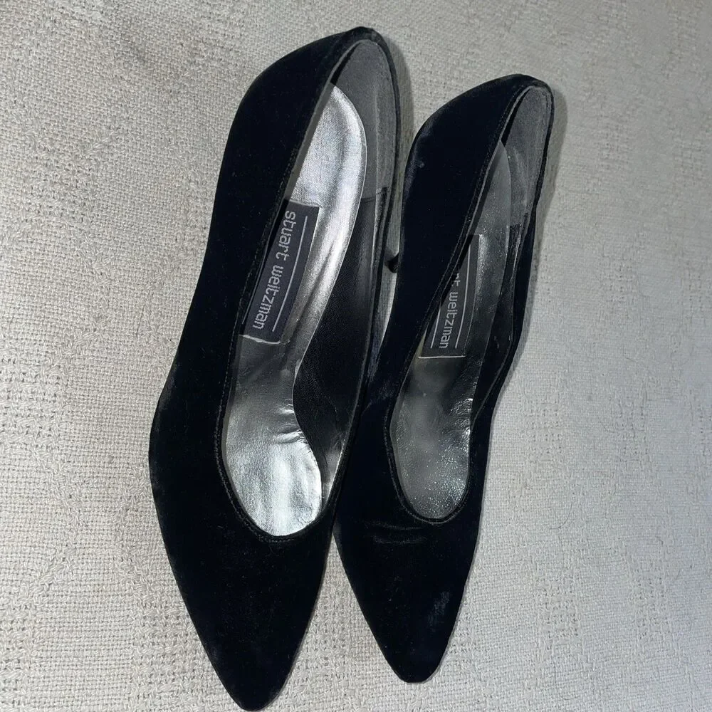 Stuart Weitzman Women’s Dress Pumps Size 7.5 B Black Velvet Going Out Party